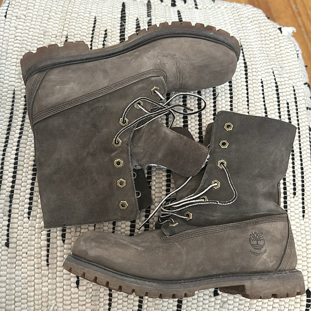 BB— Timberland Boots
